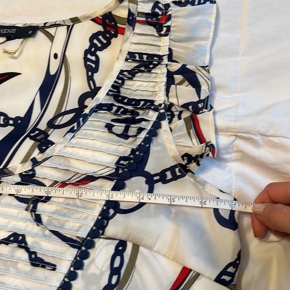 Theme Summer Dress White/Blue/Red tie on the back. Size M - Picture 4 of 5